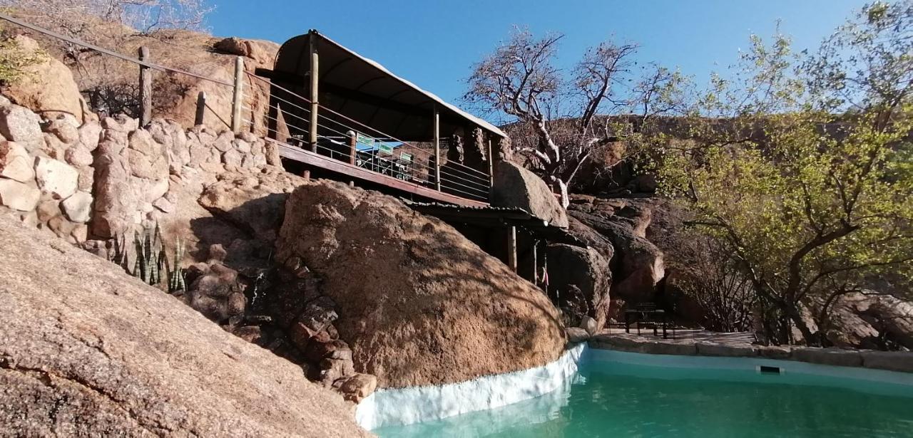 Ondudu Safari Lodge Omaruru Eksteriør bilde