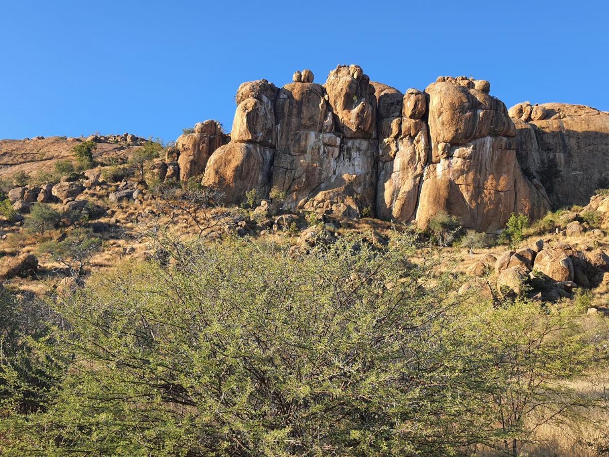 Ondudu Safari Lodge Omaruru Eksteriør bilde