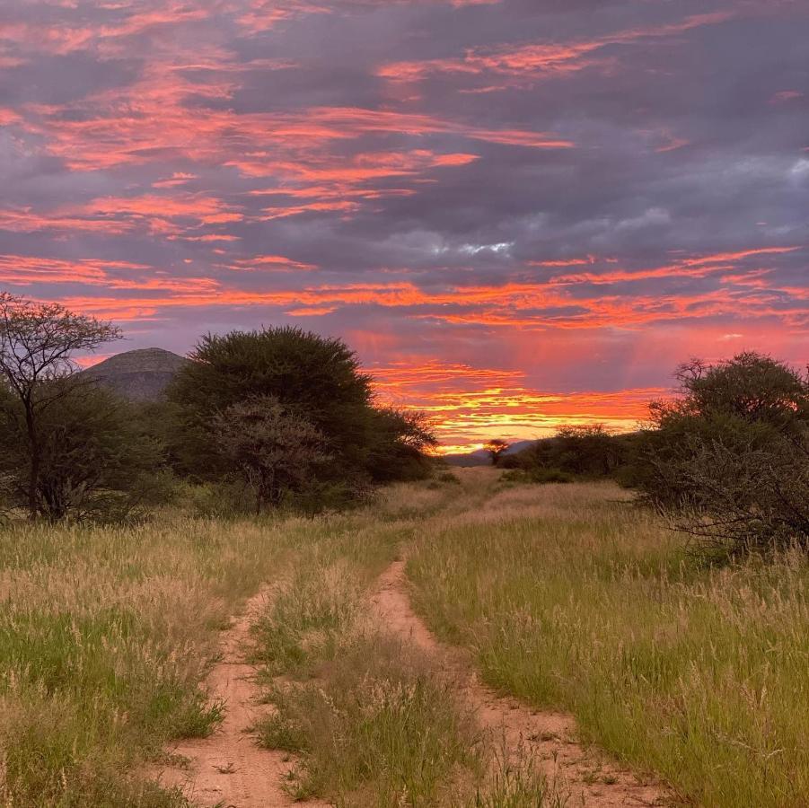 Ondudu Safari Lodge Omaruru Eksteriør bilde