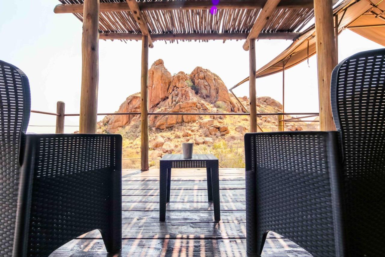 Ondudu Safari Lodge Omaruru Eksteriør bilde